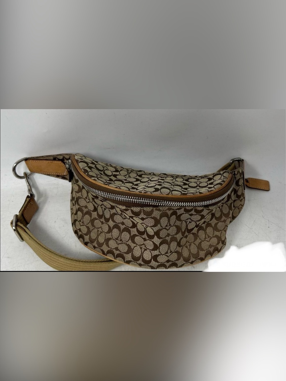 Coach signature canvas Crossbody belt Bag - Picture 2 of 6
